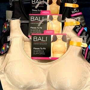 NWT Bali Comfort Revolution Bras Style# 3488 Three piece set, Size Small